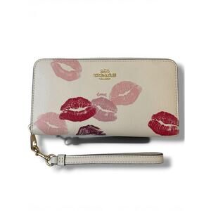 Coach CZ956 Limited Edition Kiss Print Long Zip Around Wallet - Pre-Owned